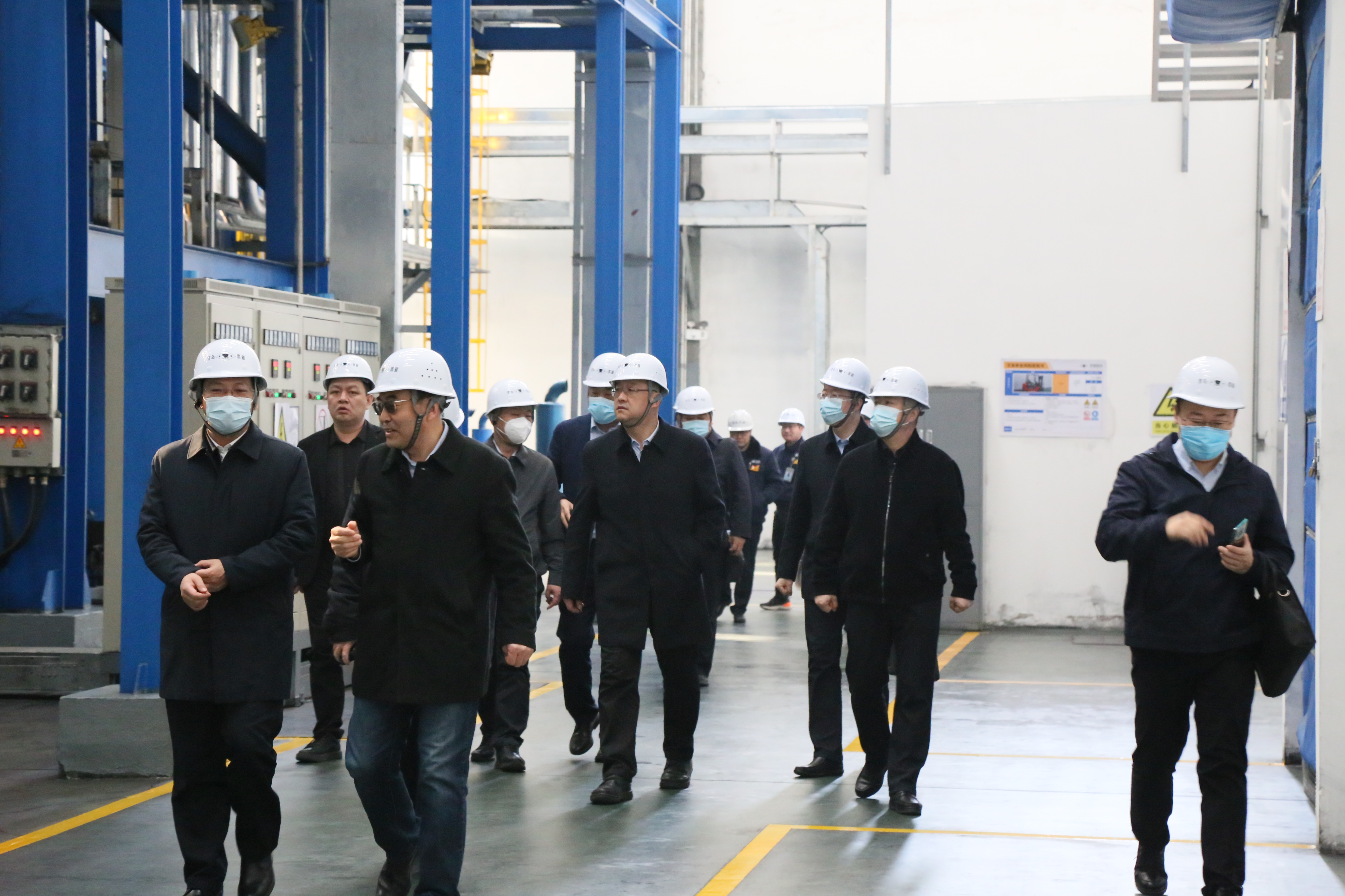 烏海市市委領(lǐng)導(dǎo)一行至青島黑貓研究院考察 (2).jpg 烏海市市委領(lǐng)導(dǎo)一行至青島黑貓研究院考察 (2).jpg