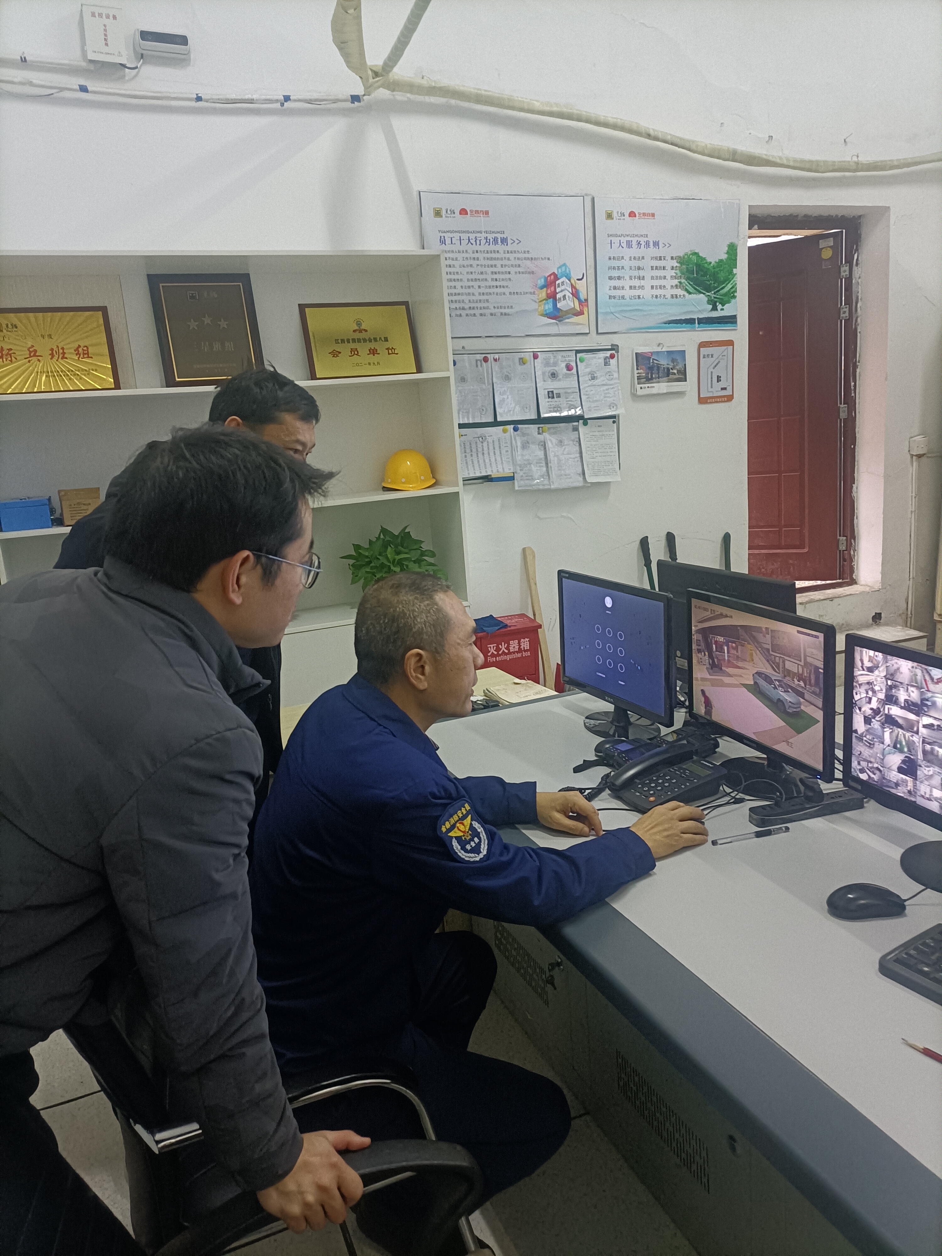 eec9c591238f6111668811832b569ef.jpg eec9c591238f6111668811832b569ef.jpg