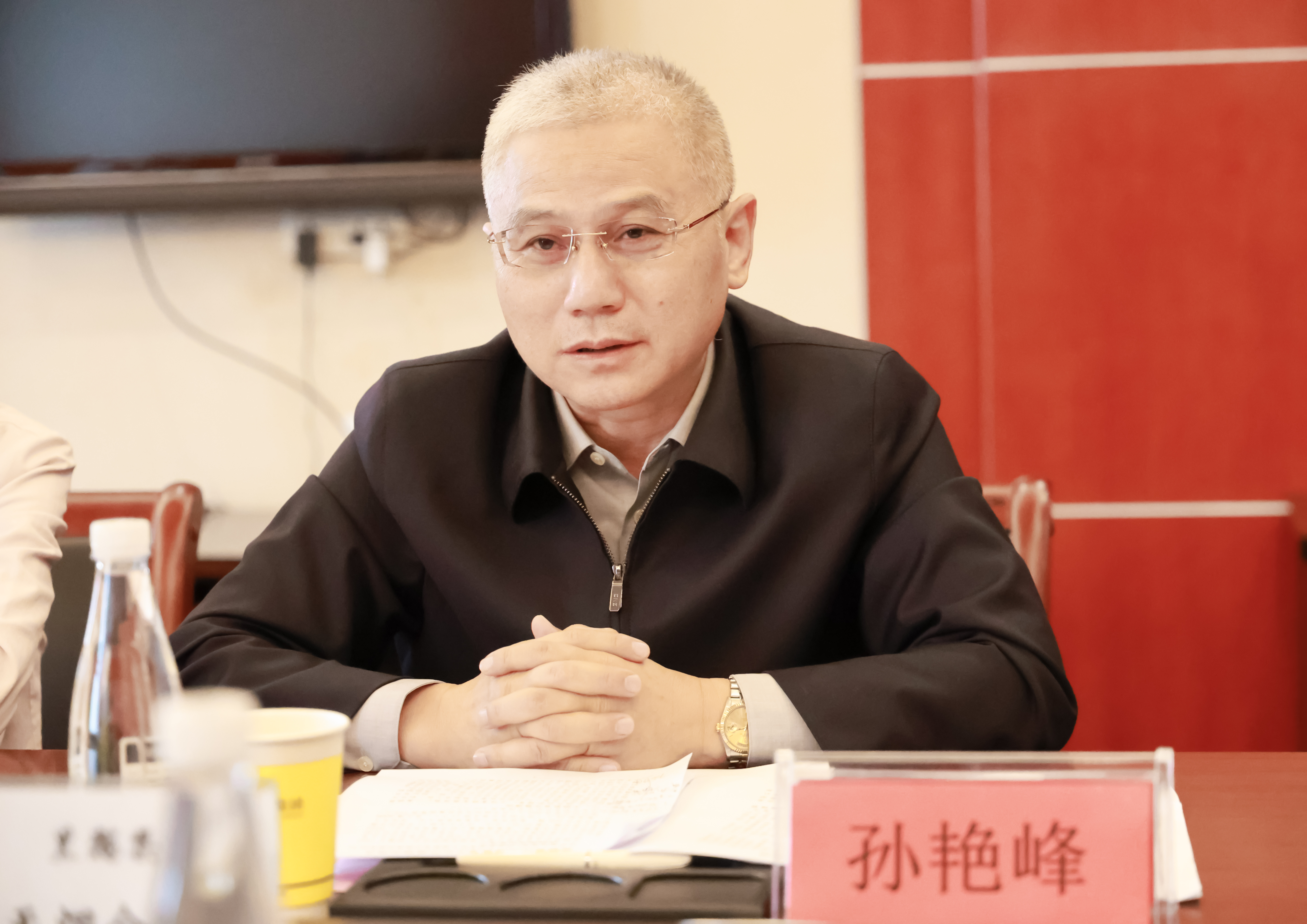 2L4A4256.jpg 2L4A4256.jpg