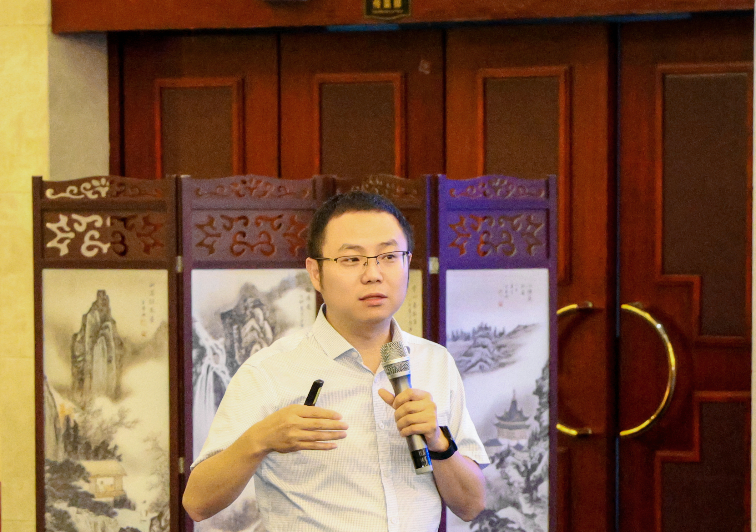 圖3 駱劍明專題授課.jpg 圖3 駱劍明專題授課.jpg