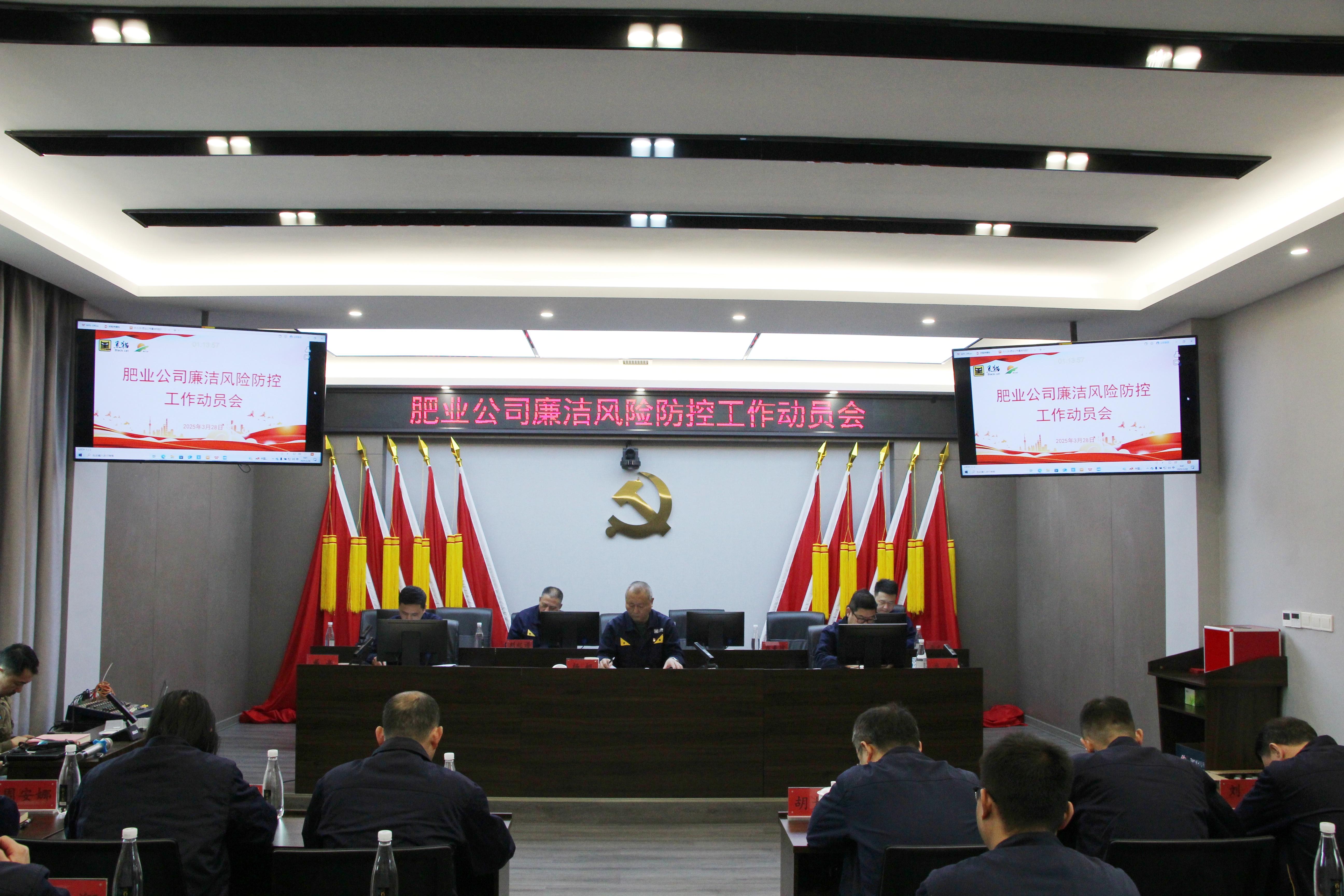 1963886240.jpg 1963886240.jpg